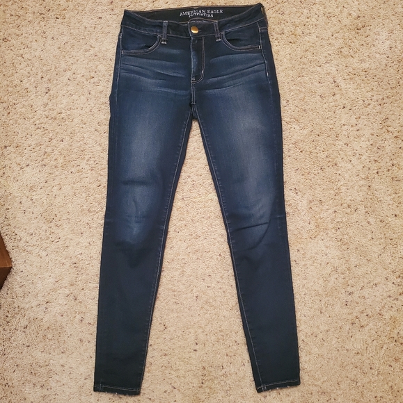 American Eagle Outfitters Denim - SOLD ------ Like new! American eagle jeggings